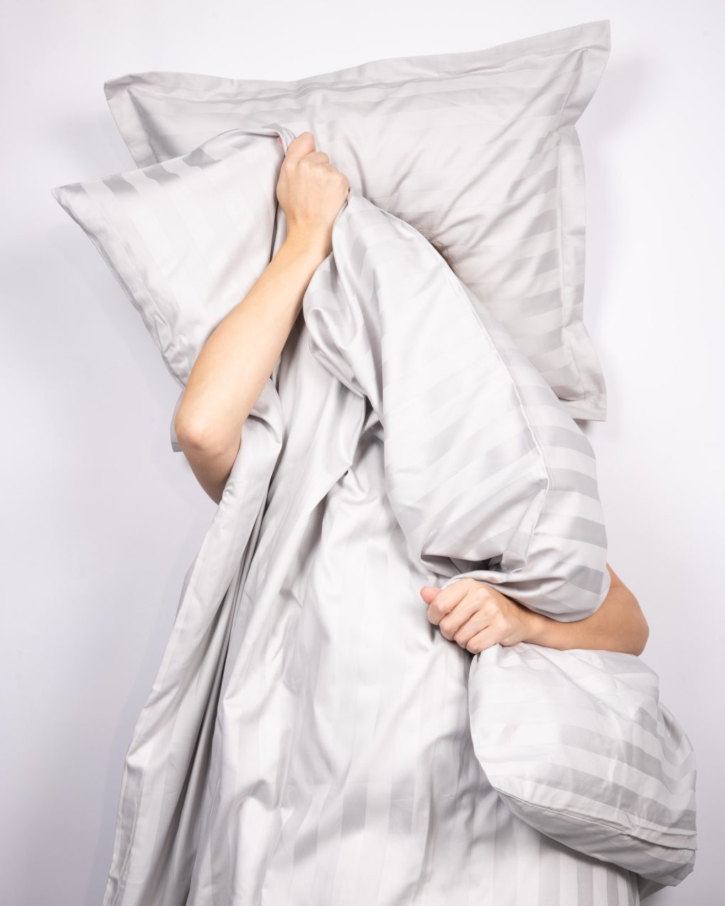 Triip-satään Voodipesukomplekt Helehall